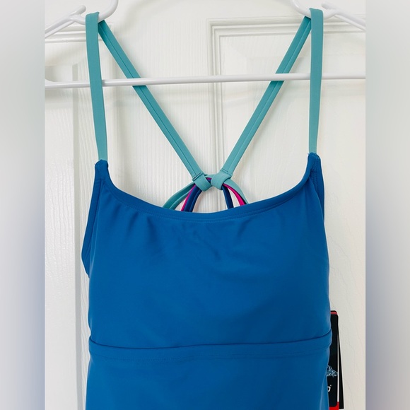 Speedo tankini top (XS) - Picture 3 of 12
